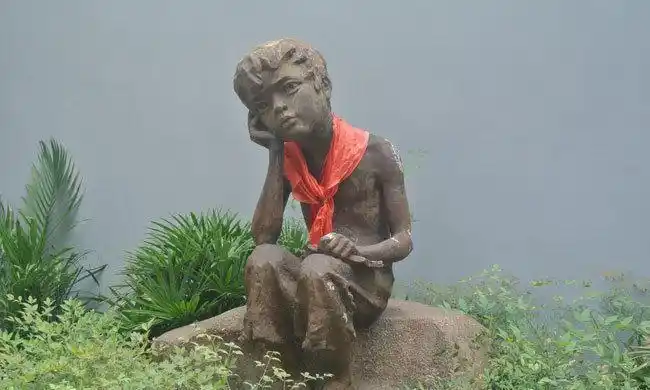 我国最小烈士小萝卜头, 一岁入狱, 九岁遇害, 生前仅留有一张照片