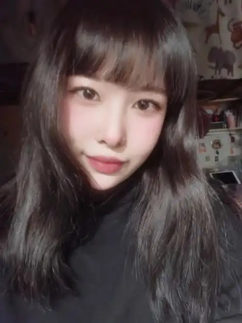 喜欢冬天时候的一些个齐刘海萌妹06