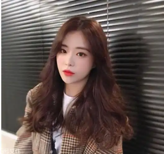 长卷发图片2019款 大卷长发图片