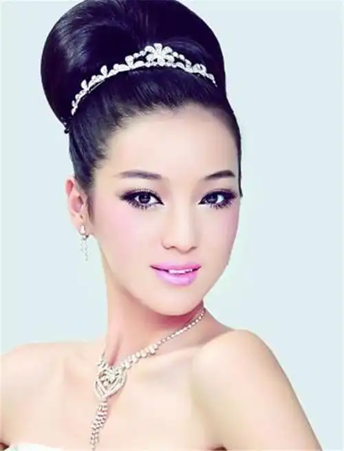 晚宴妆的特点和要求_晚宴妆的特点