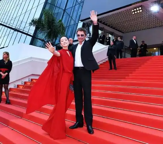范冰冰戛纳之行获高人指点背后大佬疑再次出山