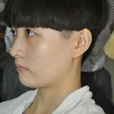 女生后边锅盖头发型图片几种甜美可爱又个性的发型