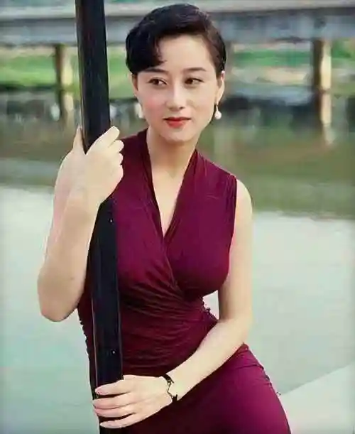李连杰背后的女人