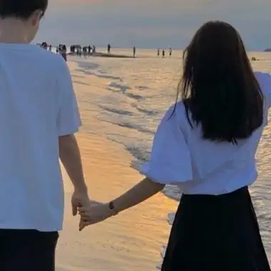 情头像情侣双人一人一张背影ins风