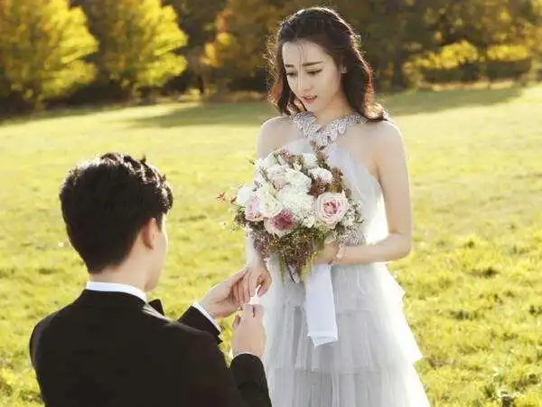 鹿晗迪丽热巴之最美年华遇见你