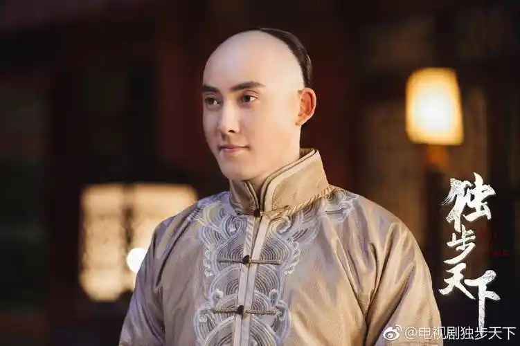 他头发竟变成这样?_张睿_阿哥_cr