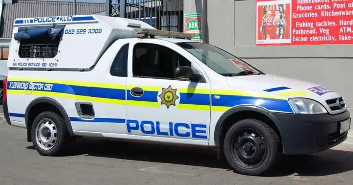 交警办公室遭歹徒闯入,枪支弹药被抢走_阿根廷_新闻_华人头条