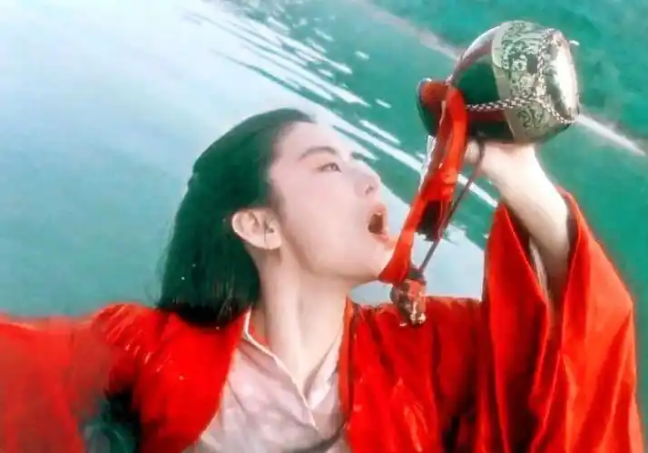 不是谁都能演东方不败,9位扮演者,有人成了经典,有人成了笑柄