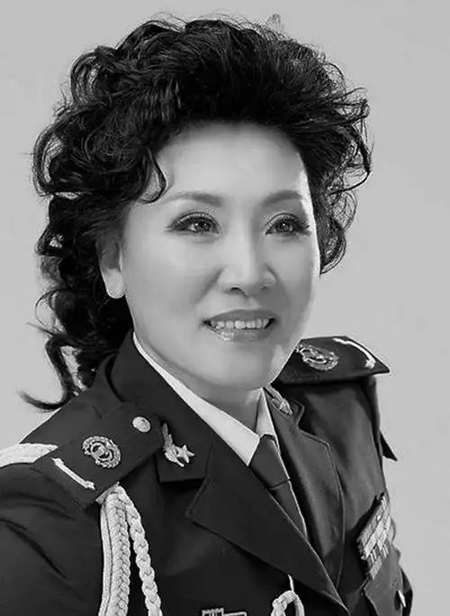 人物简介·姜丽娜