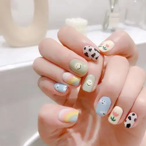 美甲帮 - 美甲图片2022新款式,简单美甲图片大全,美甲款式美甲教程