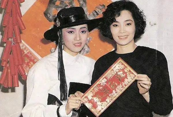 梅爱芳梅艳芳关系感情好吗