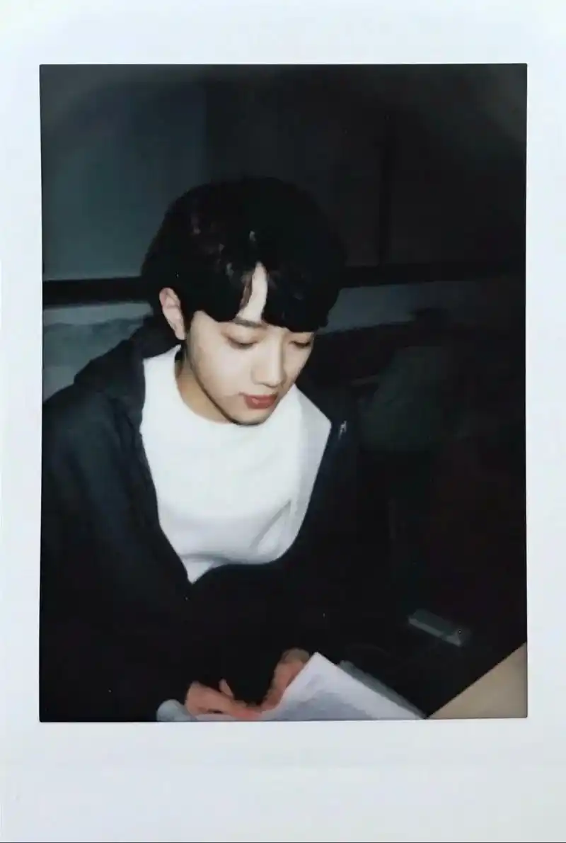 赖冠霖 翻了翻相册 这几张还是舍不得删 活在回忆里吧 - 抖音