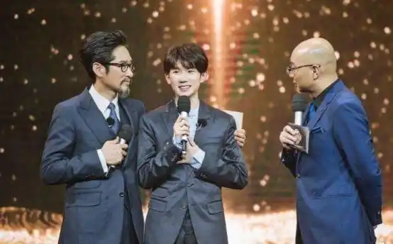 痛斥年轻演员把背台词当敬业:你多不要脸_王劲松_陈道明_成龙