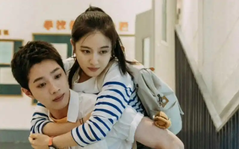 晚然一笑75别想打扰我学习赖冠霖x李兰迪