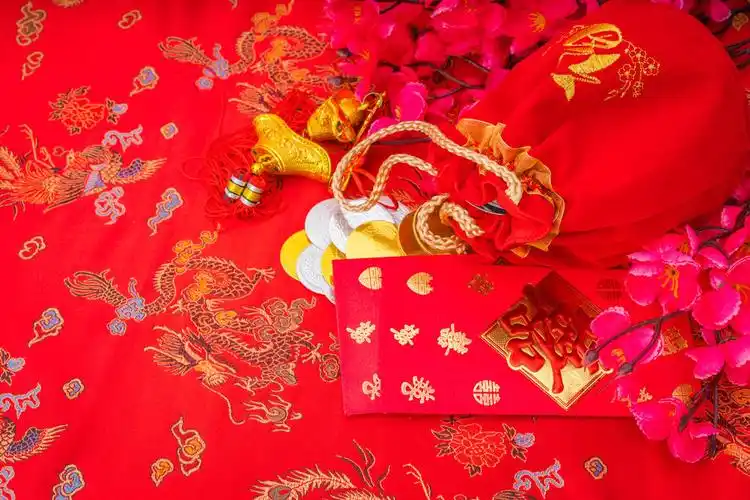 红色,布,背景,中国,新年装饰,汉字,文字,富有,高兴,平和,荣耀,吉祥