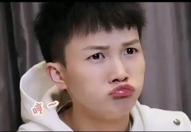 谁懂啊真的好可爱 #周深 #奶萌 #少儿感  啊,救命!猫 - 抖音