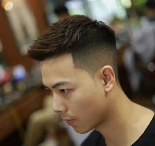 2021精选男发17款,越剪越时尚,想不帅都难_发型