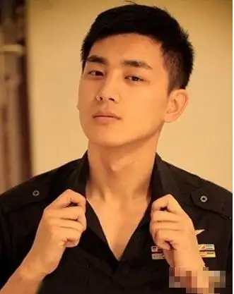 毛寸最符合国人气质 男生短发寸头碎发图片(2)-男生短发-帅哥发型网