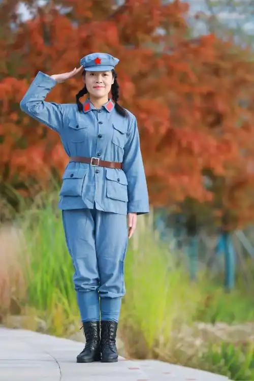 相约红军装,别样一瞬间