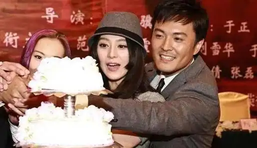 于小伟:和高圆圆谈恋爱,出道20年不火,娶普通妻子也幸福