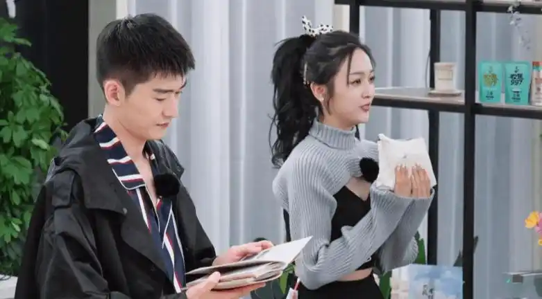 原创蒋勤勤问张翰我和吴宣仪去你公司工作年薪多少张翰的回答显情商