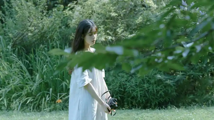 森系文艺美女清新养眼户外写真