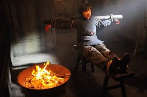 然而,翻阅史实,却发现真实的"赵一曼受刑手记"