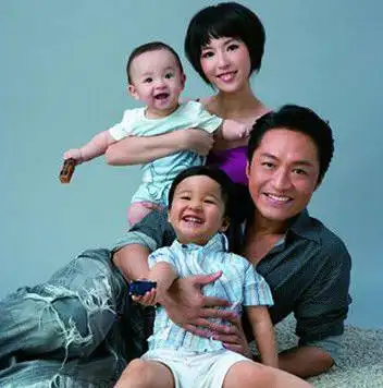 马景涛与小21岁娇妻离婚我的爱和婚姻画上句号