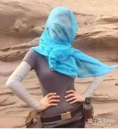 女明星为了白真的甚么都干得出来啊!