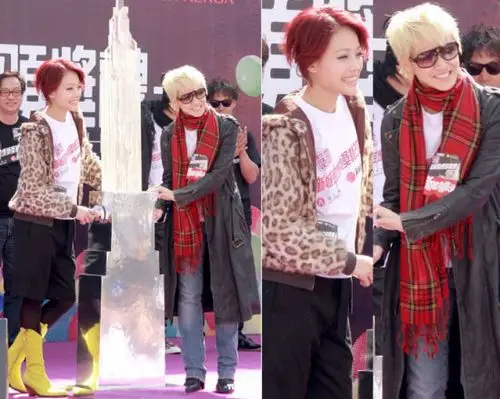 容祖儿何韵诗都市休闲搭配