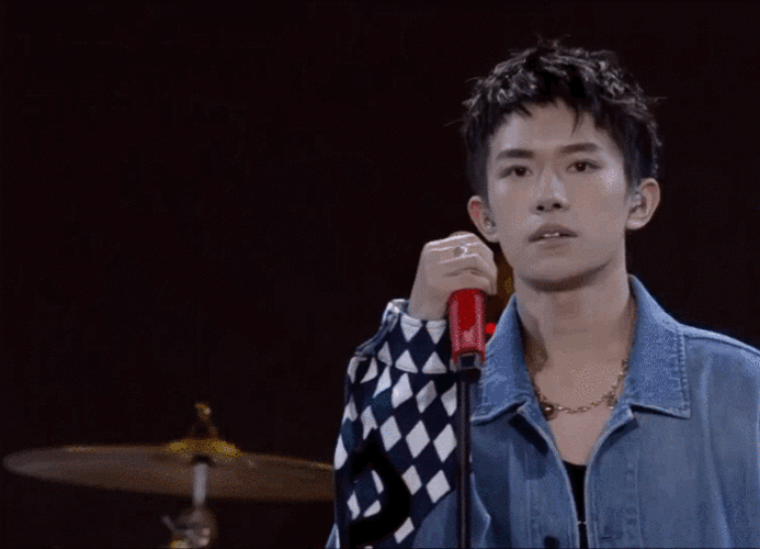 700_505gif 动态图 动图