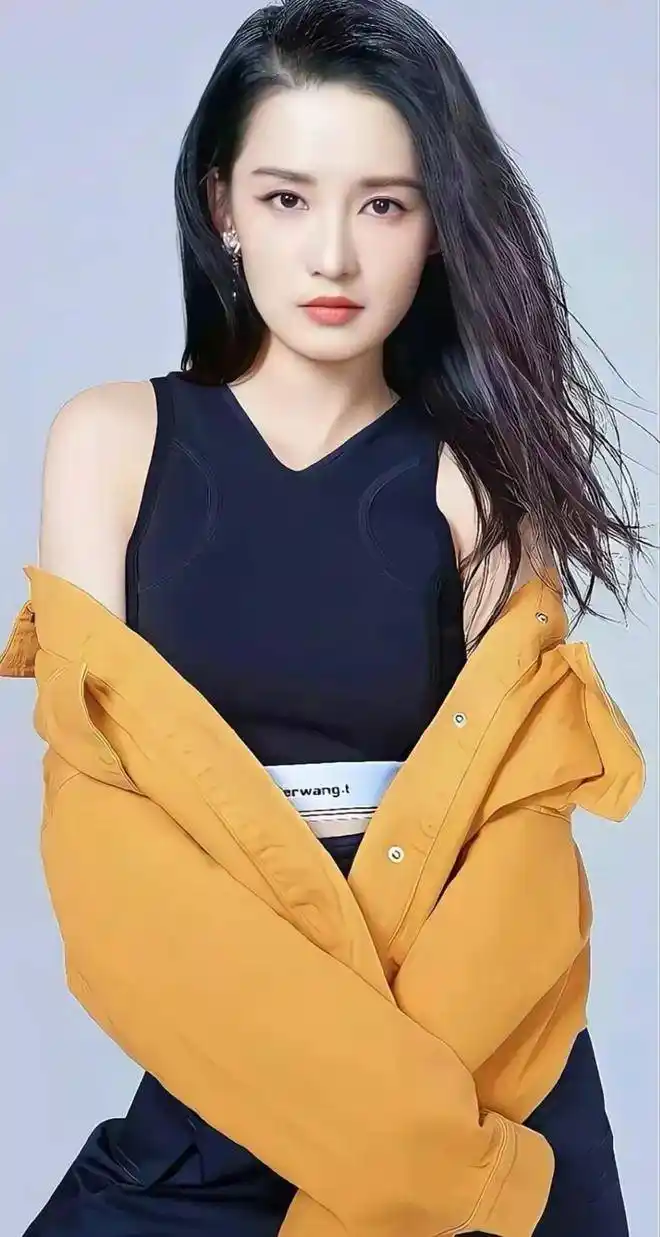 原创美女明星李沁高清壁纸美图气质迷人绝色难求