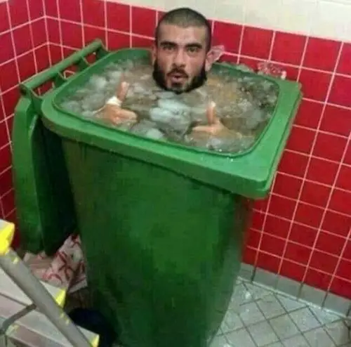 让我在西安艺考画室做一个安静吃瓜的美男子,好吗?