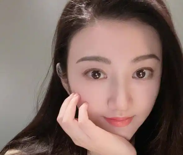 景甜悄咪咪变了模样,发博晒怼脸自拍照片,网友称差点都没认出来_效果