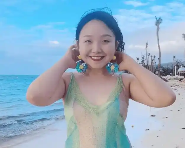 第一美女,和王鹤棣炒cp,辣目洋子为何频频被嘲_赵丽颖_宋丹丹_李雪琴