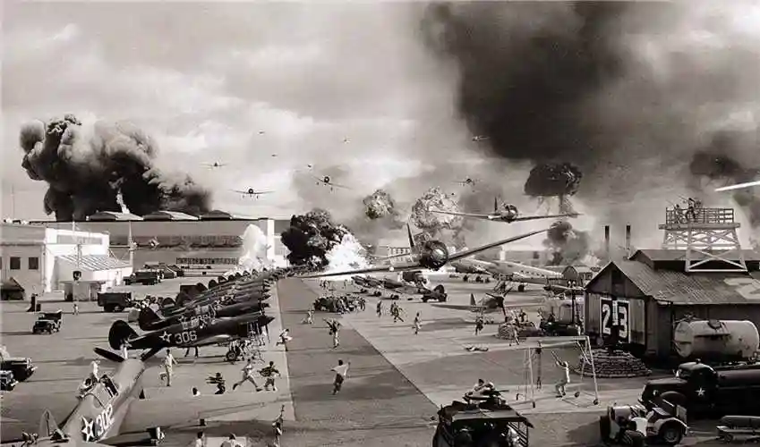 二战末期,美军向东京投下超6千吨汽油弹,炸穿了日本人心理防线