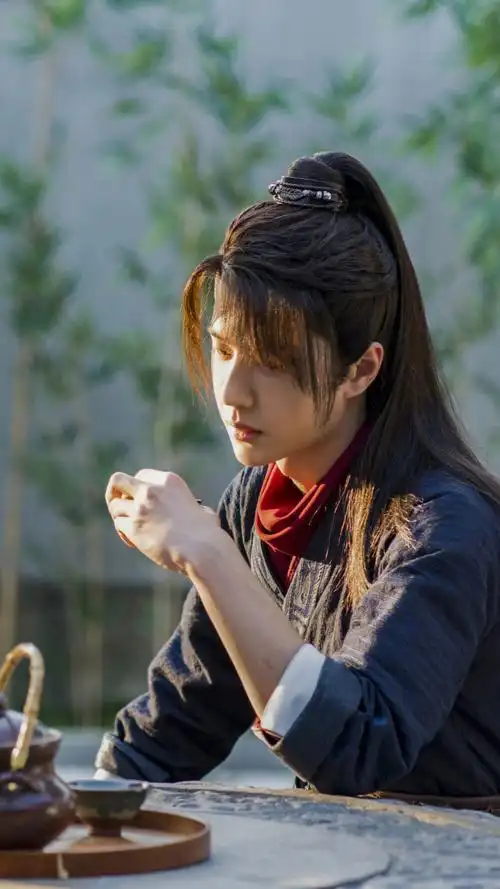 有翡谢允王一博