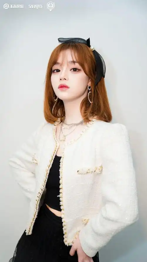 黄霄云惊艳献唱王者荣耀挑战者杯主题曲为挑战喝彩