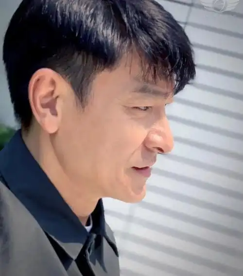 刘德华一句"不是我敬业",扯下了小鲜肉们,最后一块遮羞布