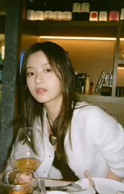 李庚希的私服穿搭