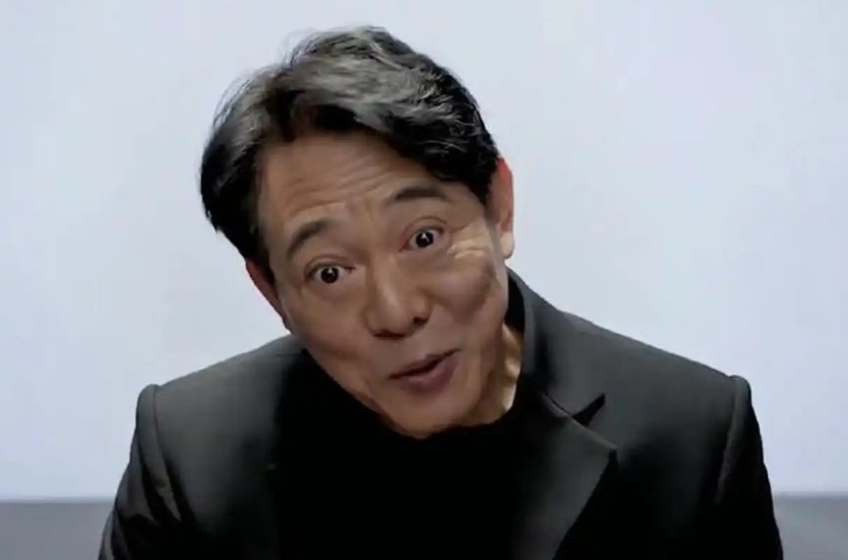 60岁的李连杰近照曝光,怎么沦落成这样?