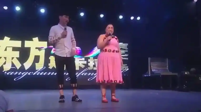 二人转小黄飞全集视频在线观看 - 西瓜视频