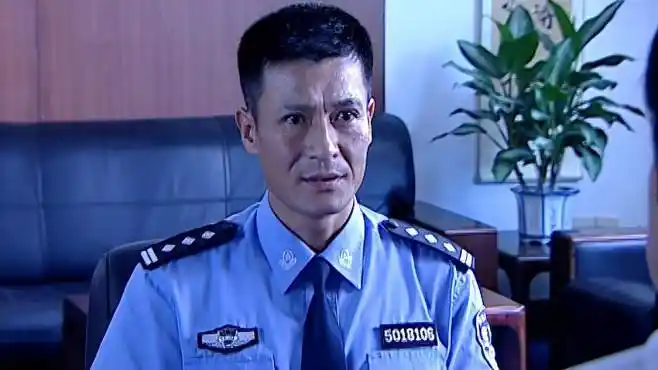 罪域:周局收到秘密邮件,已经进入兆辉煌心脏,搜集证据-影视综视频