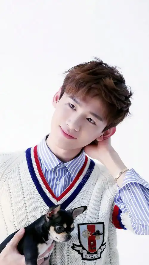 白敬亭帅气养眼写真图片手机壁纸