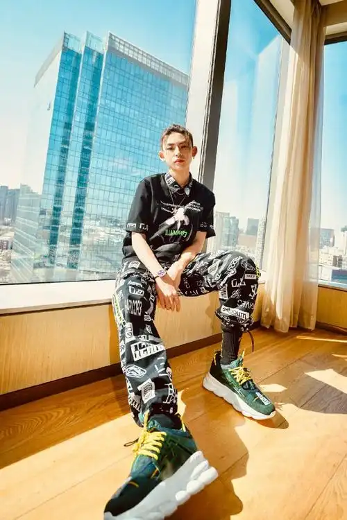 "小鬼"王琳凯清爽阳光写真图片