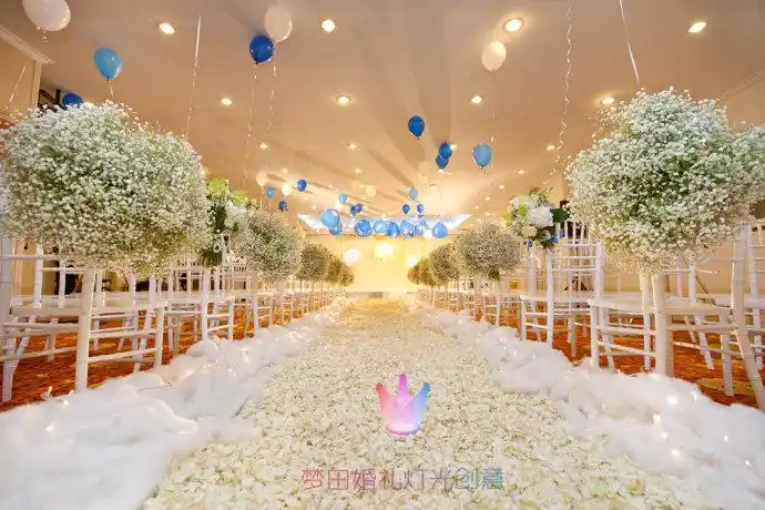 721云朵主题婚礼遭遇北京60年来特大暴雨梦田灯光设计舞台设计