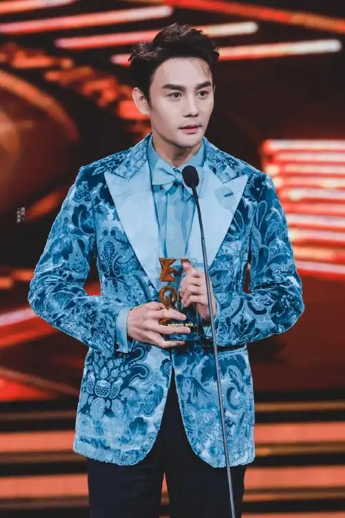 #王凯说公主请不要催我进组啦##微博视界大会#