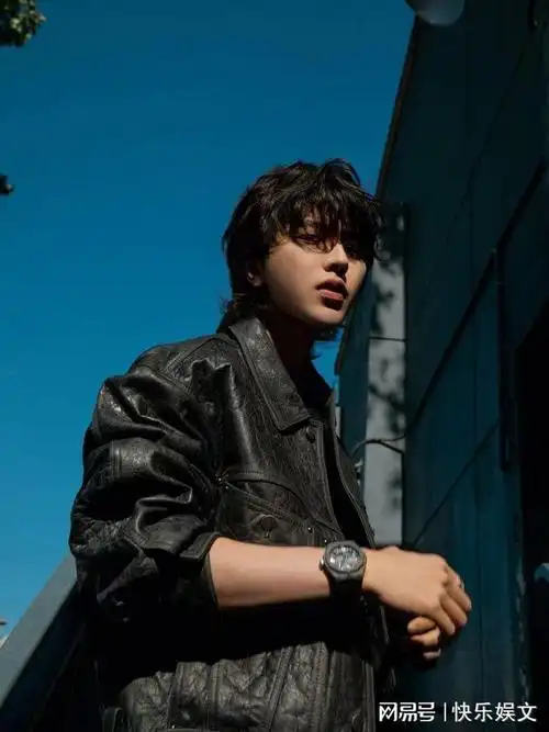 蔡徐坤回国后发福认不出人生低谷叫人唏嘘网友或许对他太苛刻