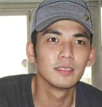 当红男星素颜大揭秘,小鲜肉卸妆后的样子,最后的才是帅哥_黄子韬_化妆