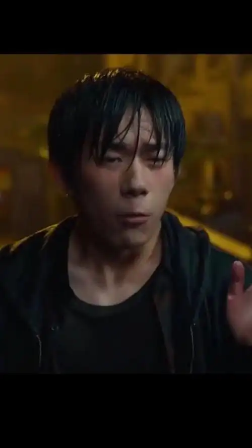 成长的烦恼算什么?易烊千玺 送你一朵小红花